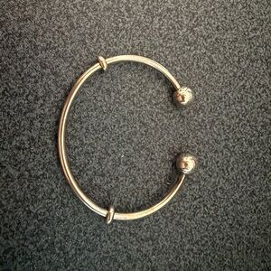 Pandora Elegant Silver Bangle Bracelet